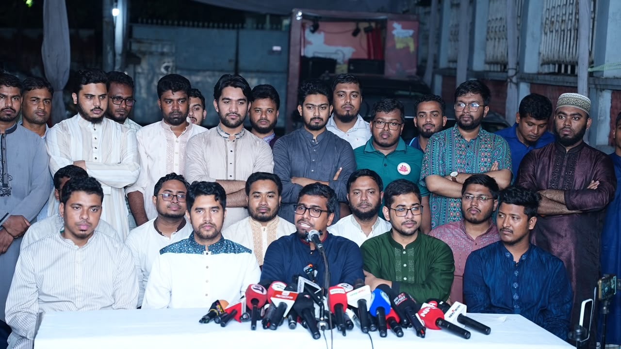 জবির দ্বিতীয় ক্যাম্পাসের কাজ সেনাবাহিনীর কাছে হস্তান্তর চায় শিবির, ছাত্রদল চায় ওপেন টেন্ডার