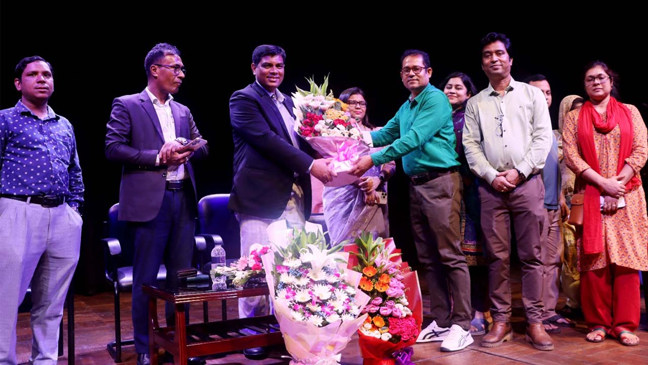 শিল্পকলার নতুন মহাপরিচালক আবুল ফয়েজ