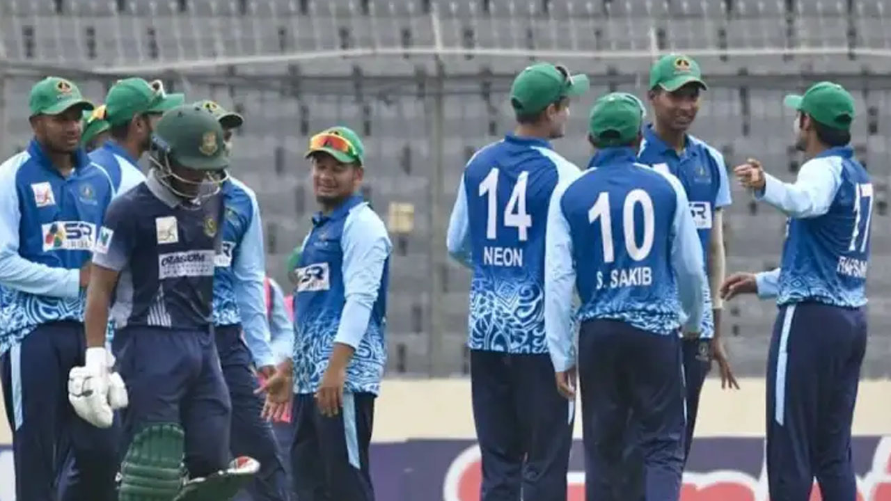 শাইনপুকুরের অবনমন