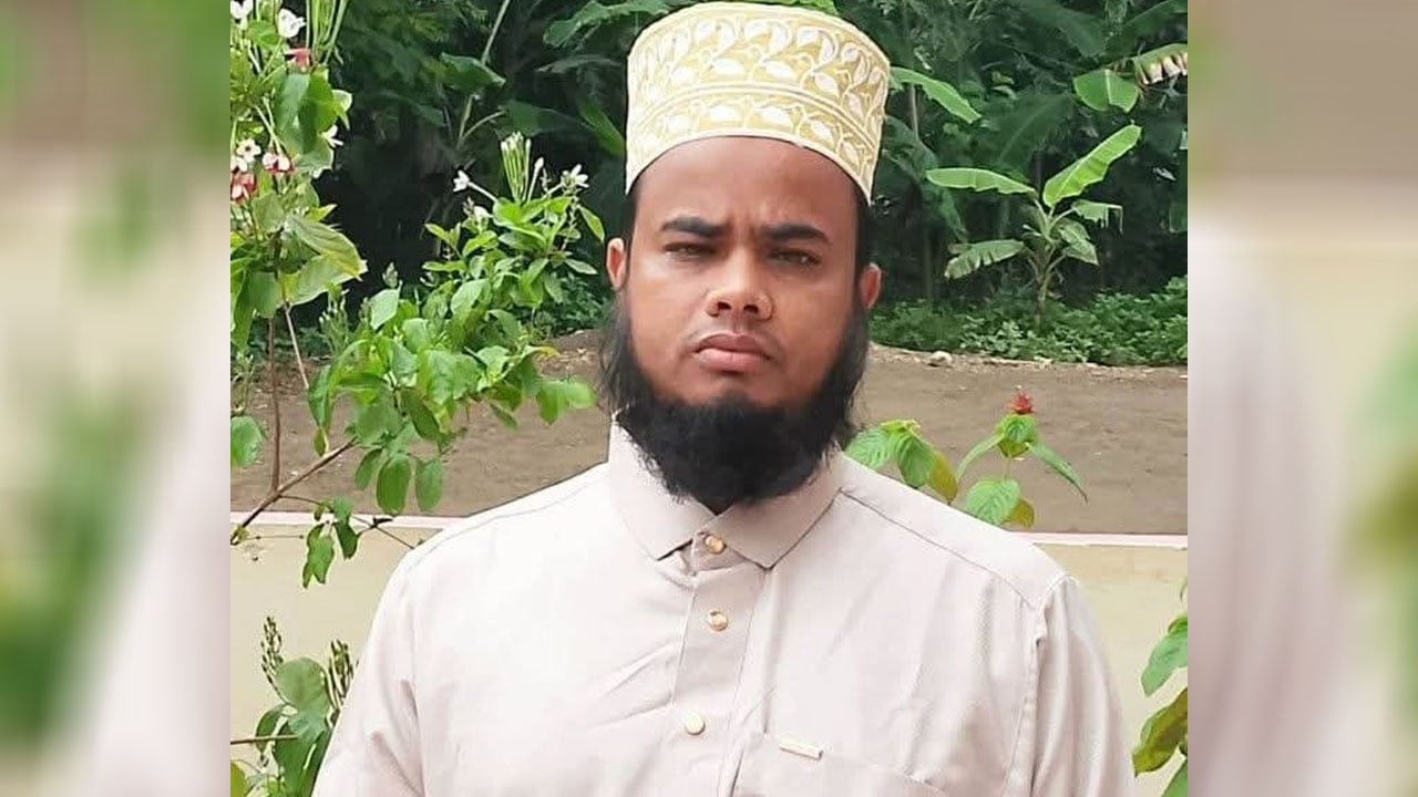 সীতাকুণ্ডে ইমামের ঝুলন্ত লাশ উদ্ধার