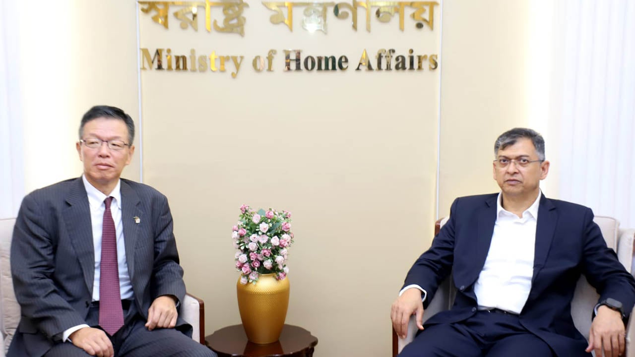 পুলিশ পুনর্গঠনে জাপানের সহযোগিতা চেয়েছেন স্বরাষ্ট্রমন্ত্রী