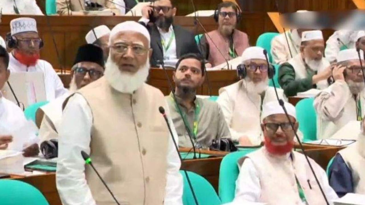 জুলাই নিয়ে কথা বলতে চাইলেন বিরোধীদলীয় নেতা, স্পিকার বললেন ‘সময় পাবেন’