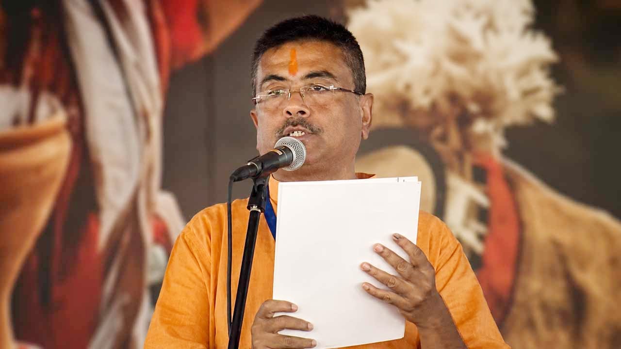 পশ্চিমবঙ্গের মুখ্যমন্ত্রী হিসেবে শপথ নিলেন শুভেন্দু
