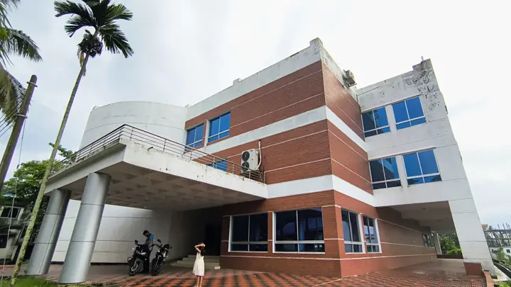 সুনামগঞ্জে ভবন নির্মাণের এক বছর পরও চালু হয়নি ডায়াবেটিক হাসপাতাল