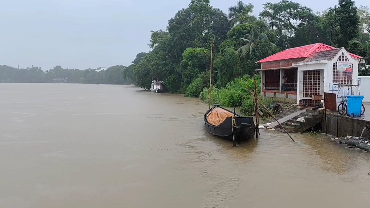 সুনামগঞ্জে বাড়ছে নদ-নদীর পানি, স্বল্প মেয়াদি বন্যার শঙ্কা