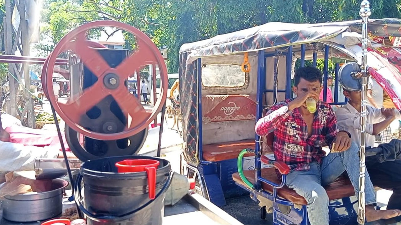 তীব্র গরমে পুড়ছে সুনামগঞ্জ