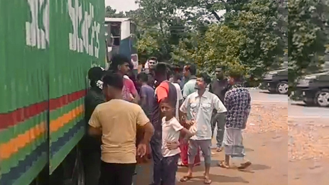সুনামগঞ্জে কাভার্ডভ্যানের চাকায় পিষ্ট চার বছরের শিশু