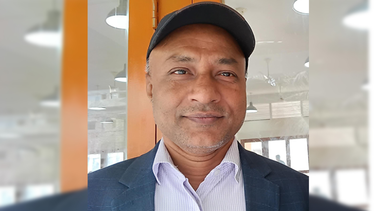 ঝাড়ুদারের পারিশ্রমিক খাদ্য নিয়ন্ত্রকের পকেটে