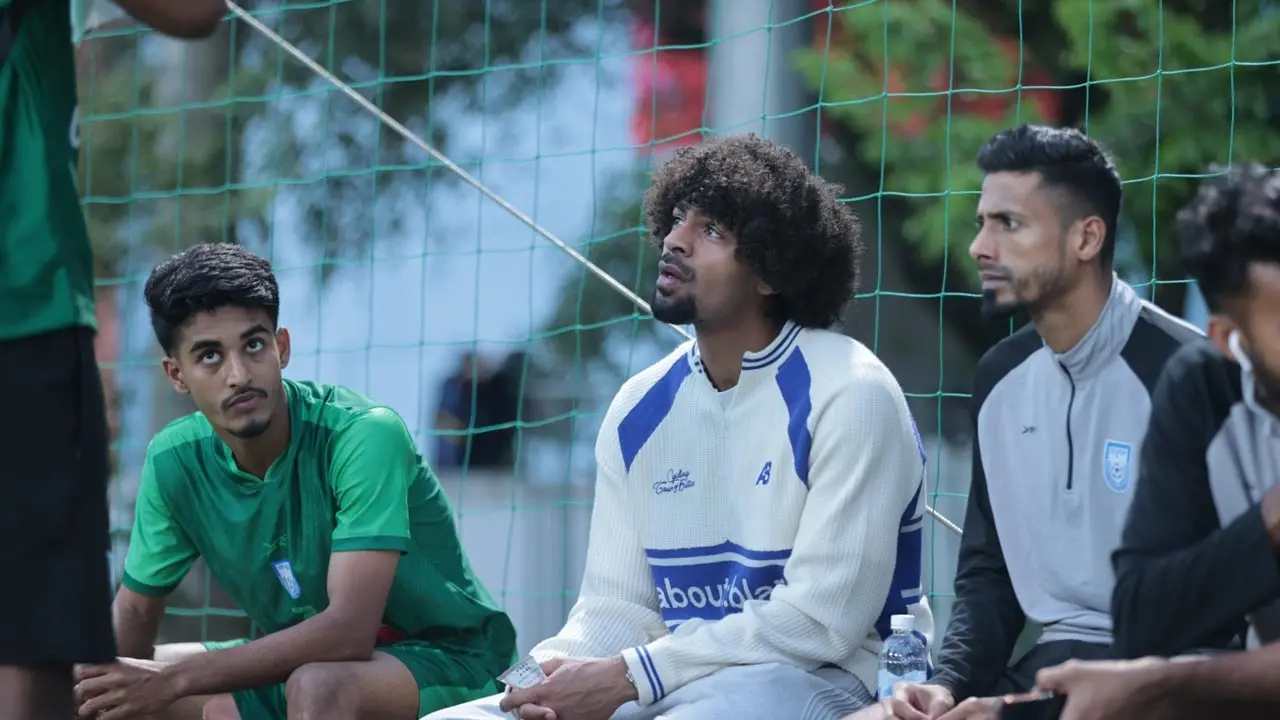 এশিয়ান কাপ বাছাই খেলতে সিঙ্গাপুরে বাংলাদেশ