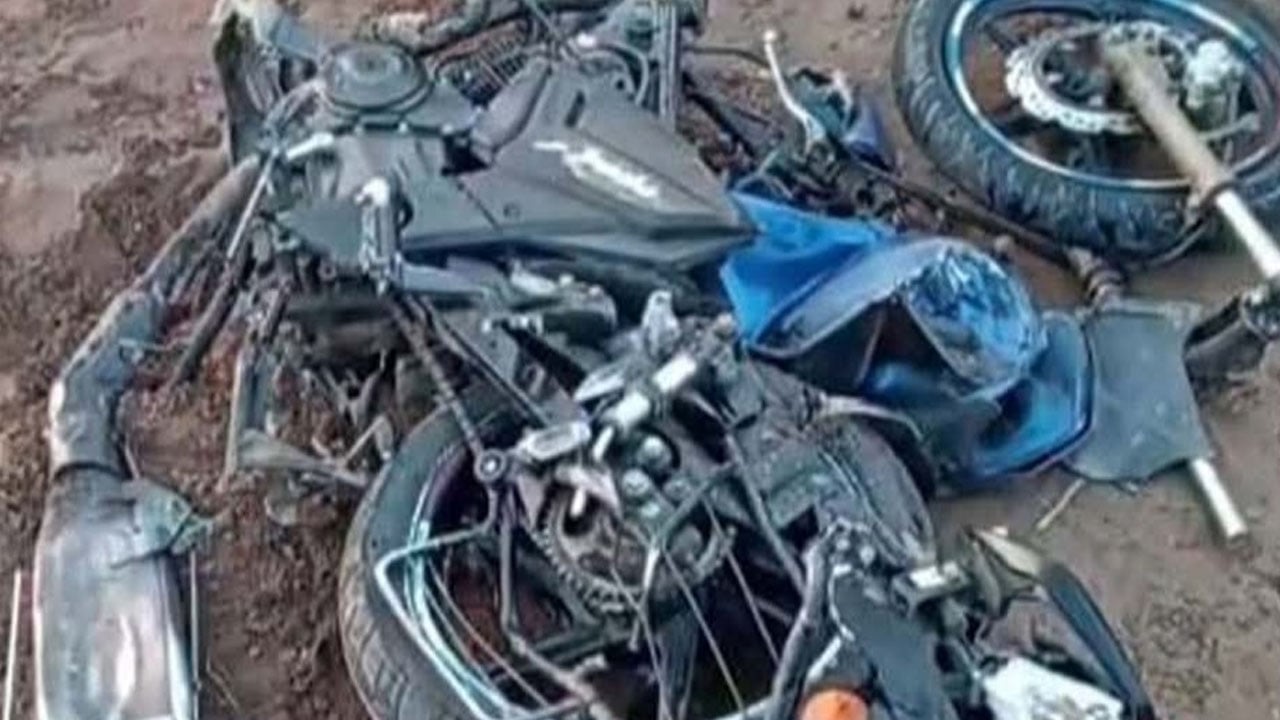 সিরাজগঞ্জে ট্রাকের ধাক্কায় মোটরসাইকেল আরোহী নিহত