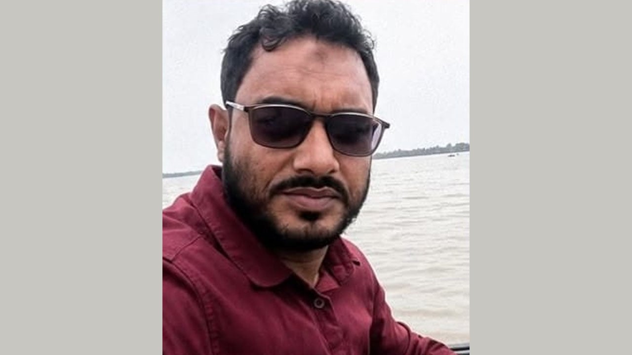 সিরাজগঞ্জে ট্রাকের ধাক্কায় স্কুলশিক্ষক নিহত