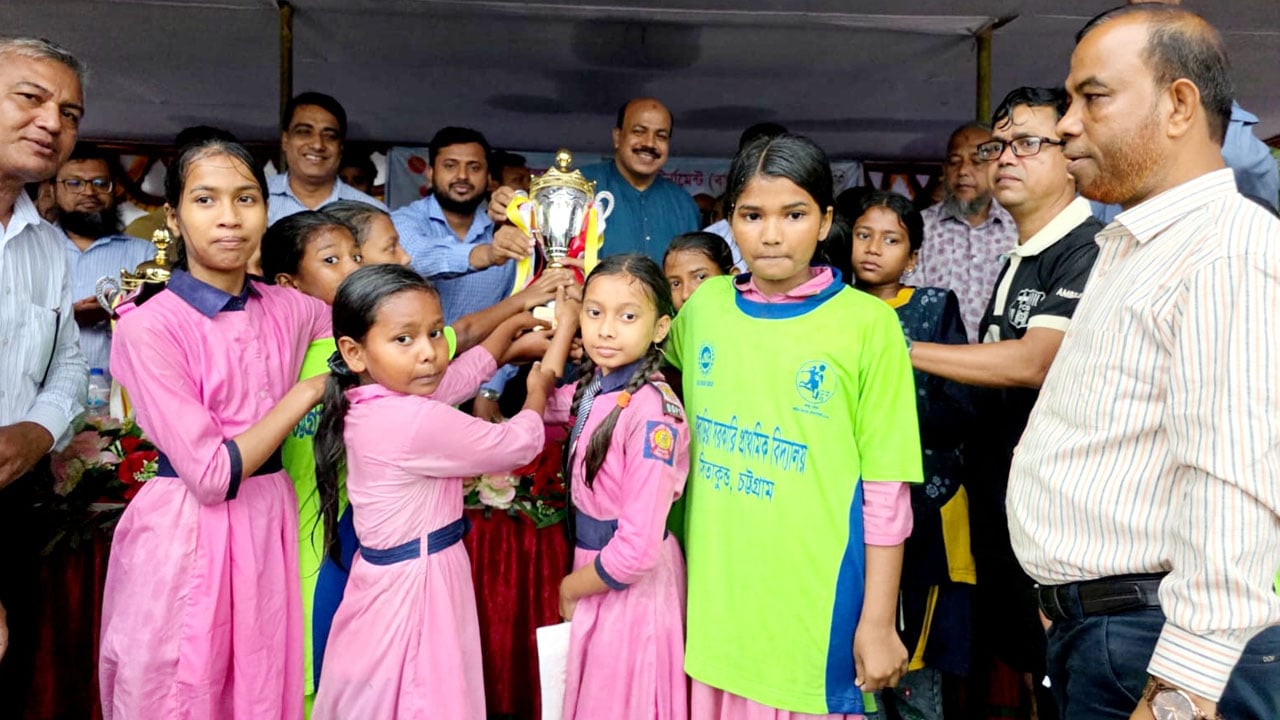 খেলাধুলা শিক্ষার্থীদের মানসিক বিকাশে গুরুত্বপূর্ণ ভূমিকা রাখে: আসলাম চৌধুরী