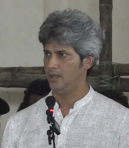 সংবিধানের কাঠামো পরিবর্তনে নির্বাচনের বিকল্প দেখছেন না সাকি