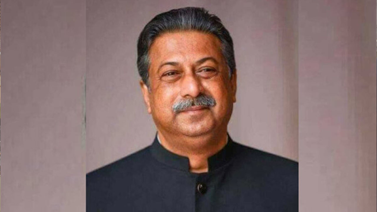 সাবেক এমপি হেলাল-চুমকিসহ ৪ জনের বিরুদ্ধে দুদকের মামলা
