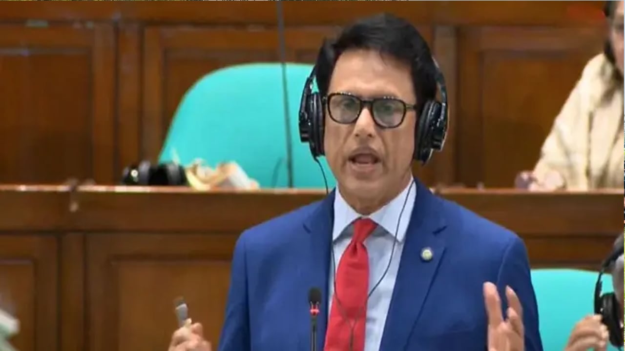 পাবলিক পরীক্ষায় স্থায়ী কেন্দ্র স্থাপন সরকারের বিবেচনায়: সংসদে শিক্ষামন্ত্রী