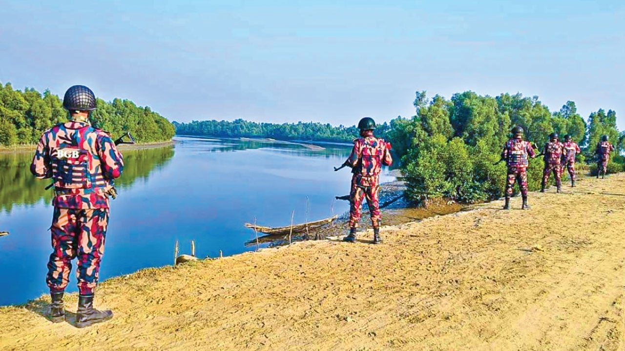 সংকটে টেকনাফের সীমান্ত সুরক্ষা
