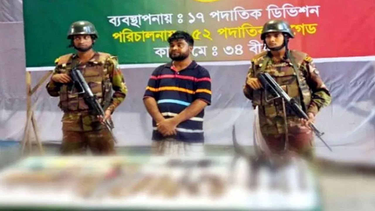 সিলেটে সন্ত্রাসবিরোধী সেনা অভিযানে স্বামী-স্ত্রী গ্রেপ্তার