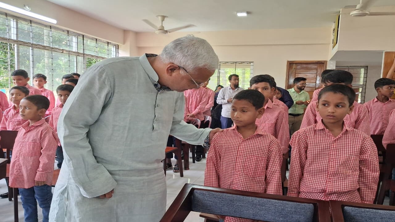 প্রধানমন্ত্রীর নির্দেশে এতিম ও পথশিশুদের উন্নয়নে কাজ করা হচ্ছে: সমাজকল্যাণ মন্ত্রী