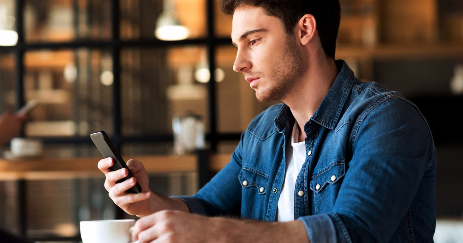 স্মার্টফোন কম ব্যবহারেই ফিরতে পারে মনোযোগ