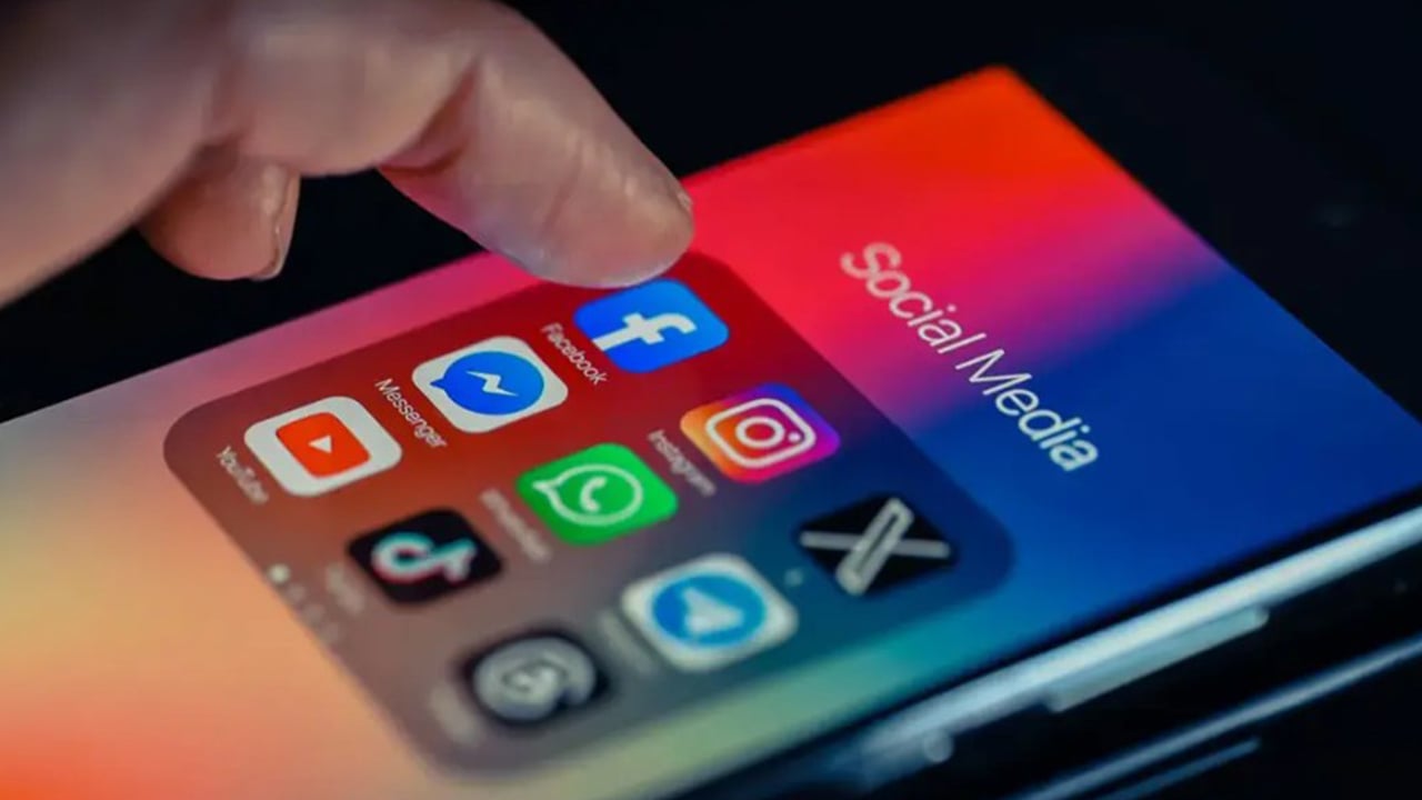 সোশ্যাল মিডিয়া স্ক্যামে আর্থিক ক্ষতি ২.১ বিলিয়ন ডলার