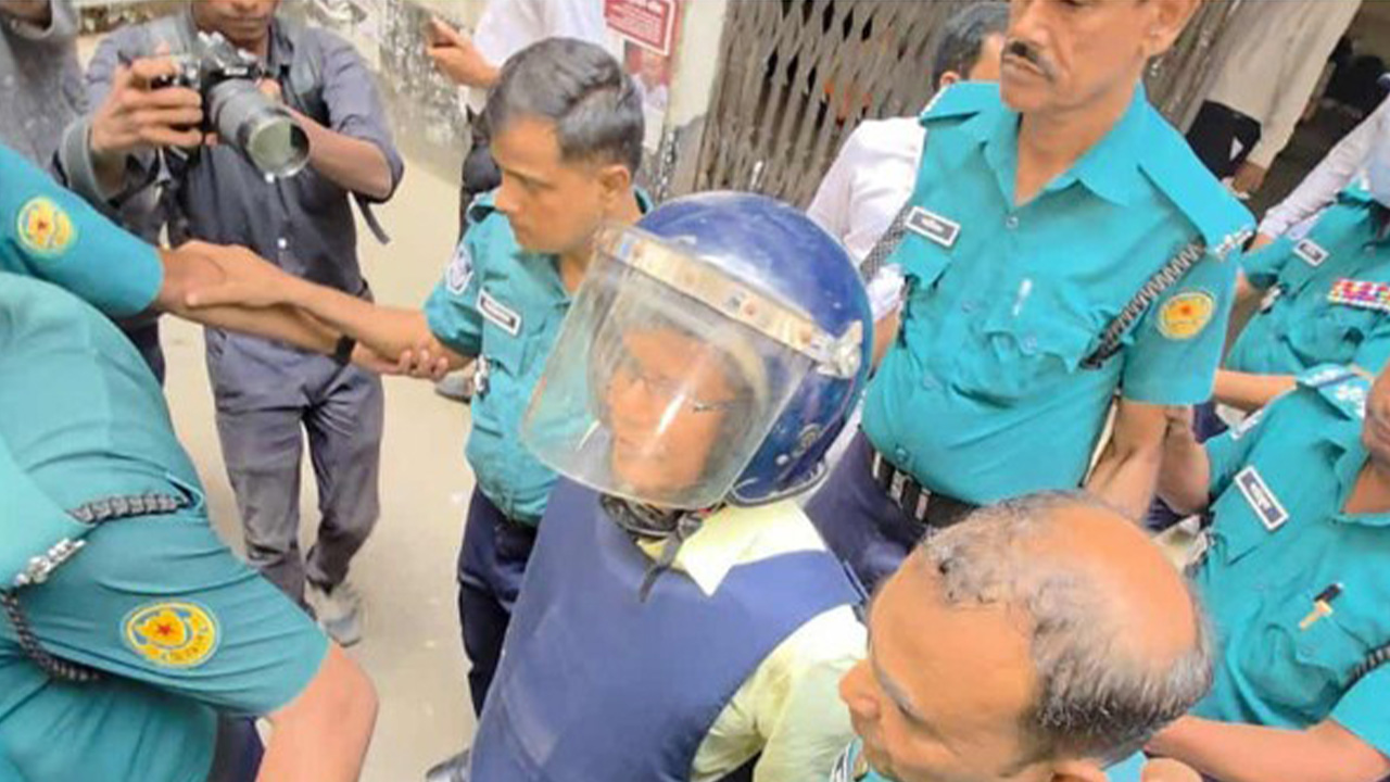 সাবেক সচিব আবু আলম শহীদ খানকে কারাগারে প্রেরণ