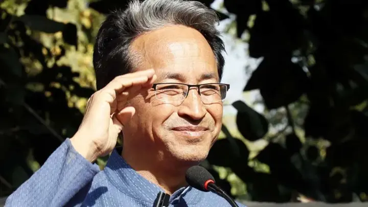 আটক নেতাদের মুক্তি না দিলে অনশন ও পদযাত্রার হুঁশিয়ারি দিলেন ওয়াংচুক