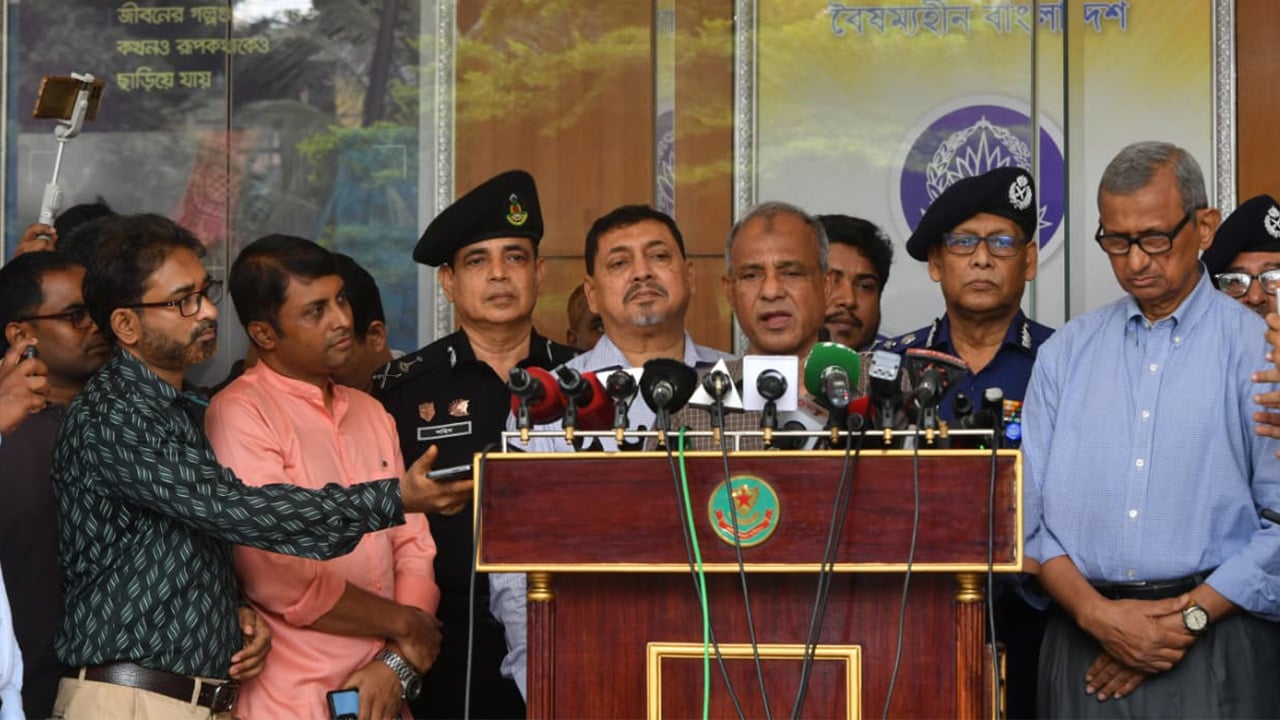 আইন-শৃঙ্খলা পরিস্থিতি কিছুটা খারাপ হয়েছে : স্বরাষ্ট্র উপদেষ্টা