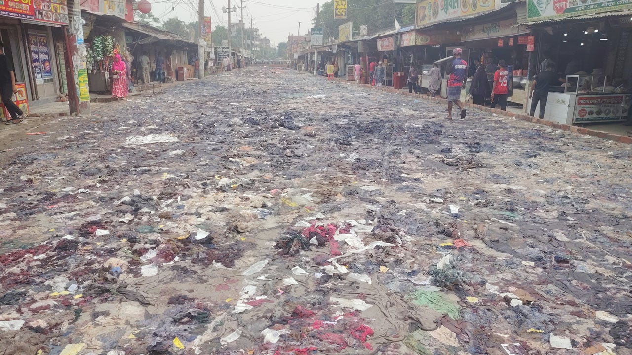 নতুন রাস্তা, পুরোনো দুর্নীতি