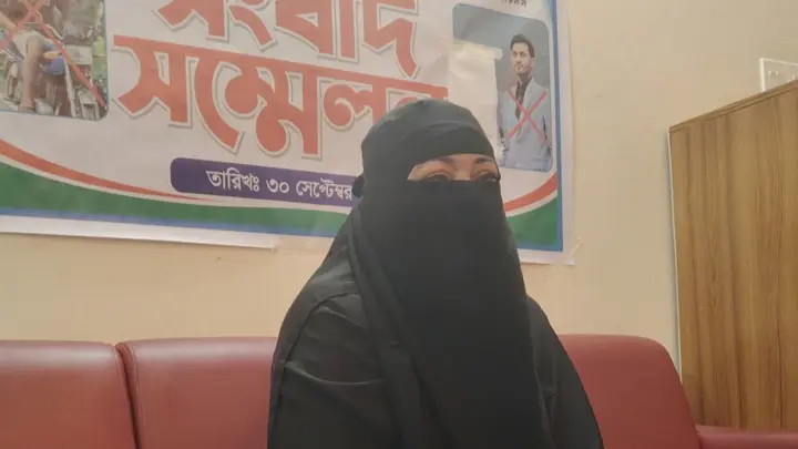 অস্ত্রের মুখে কলেজছাত্রীকে অপহরণ ছাত্রদল নেতার, মেয়েকে ফিরে পাওয়ার আকুতি মায়ের
