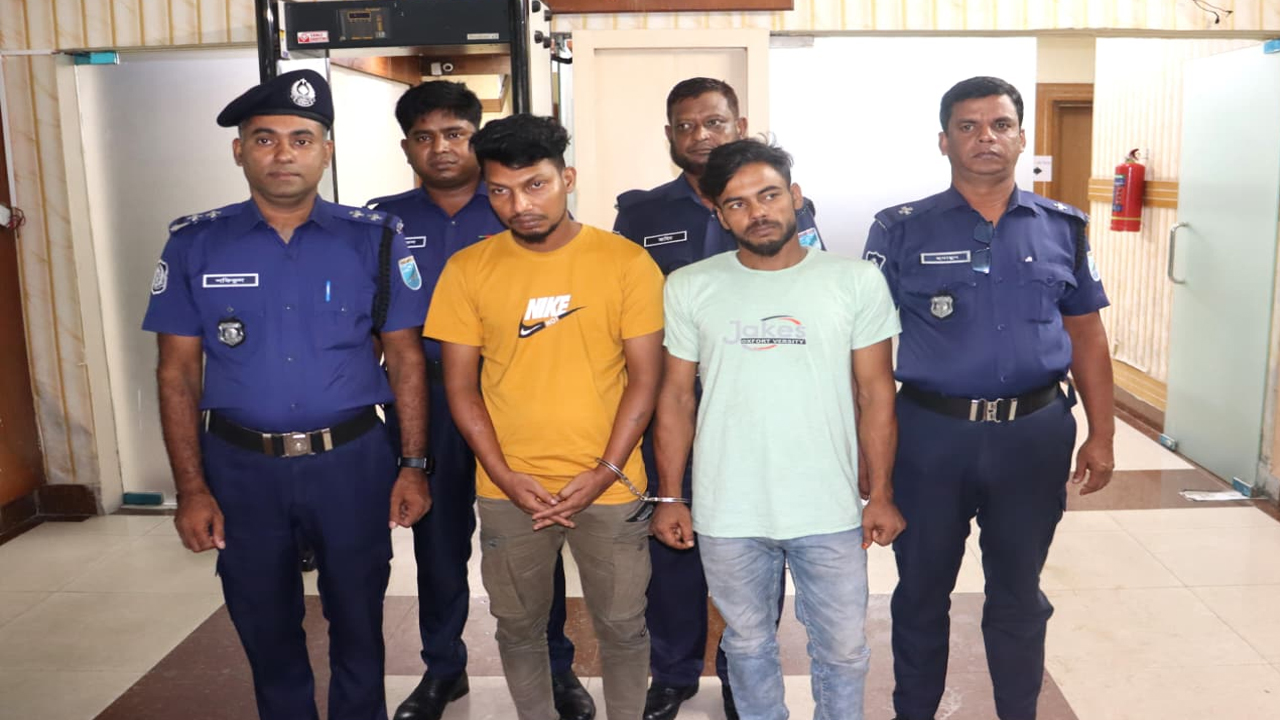 ডাকাতির ১১ হাজার লিটার সয়াবিন তেল উদ্ধার, গ্রেপ্তার ২