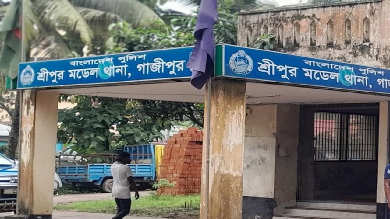 ছুরিকাঘাতে স্ত্রী হত্যা, স্বামী পলাতক