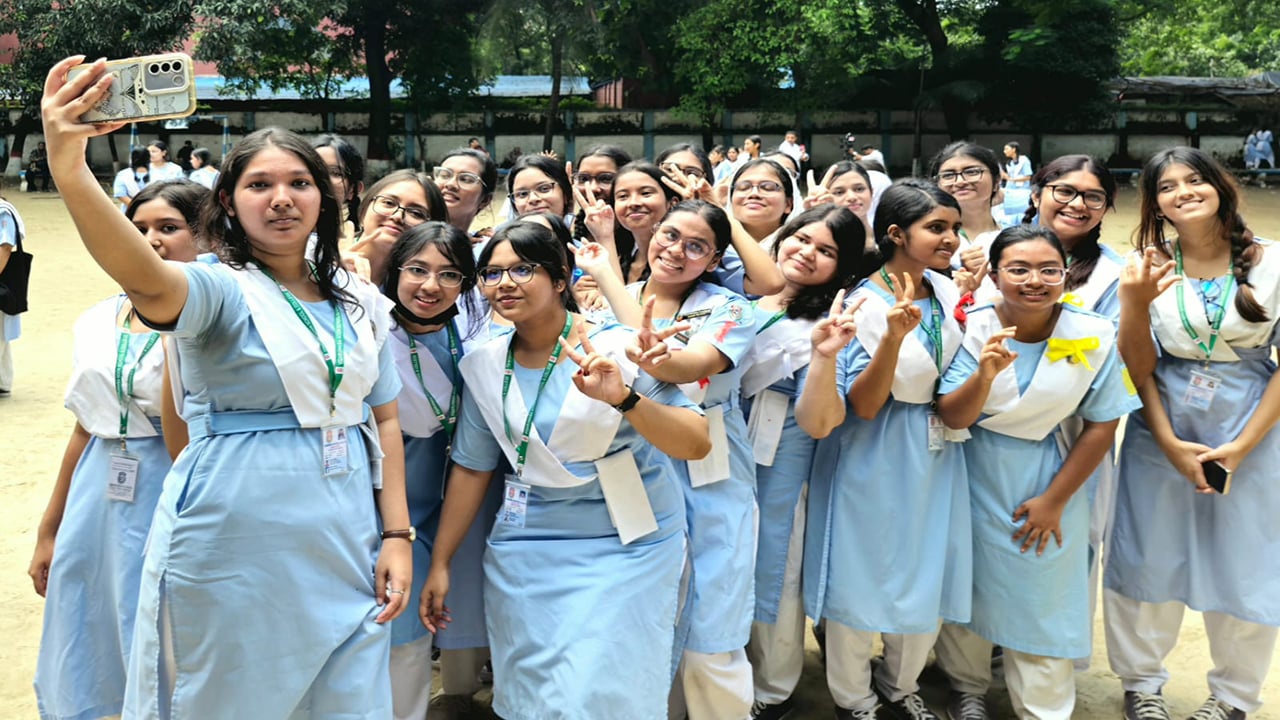 ২৫ লাখ আসনের বিপরীতে পাস ১১ লাখ, শূন্য থাকবে সাড়ে ১৩ লাখ