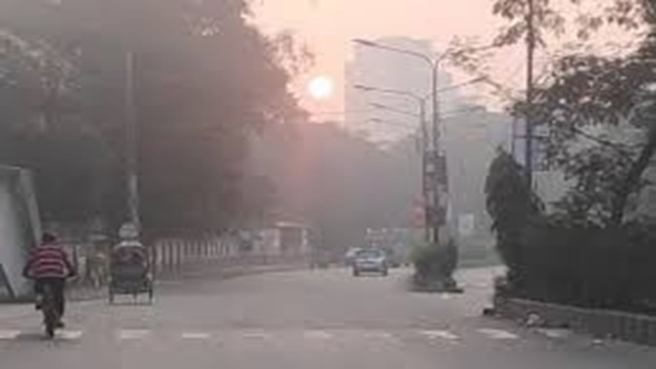 ঢাকায় জেঁকে বসেছে শীত