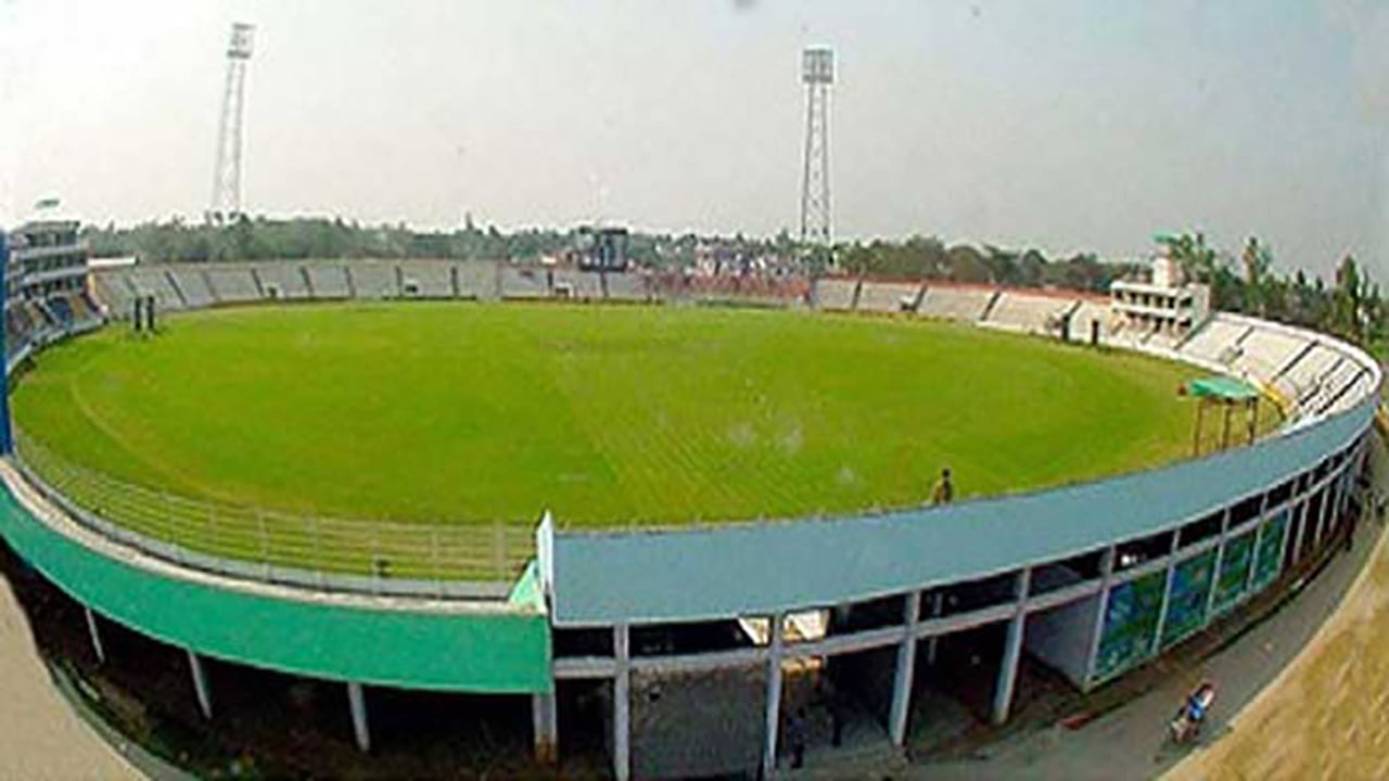 ৫১ লাখ টাকার স্টেডিয়াম ১৪ কোটিতে করার অনুমোদন