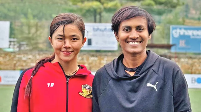 ফুটসাল দলে সাবিনা, কৃষ্ণারা