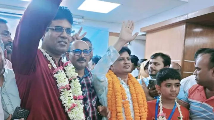 বিচার বিভাগীয় কর্মচারী এসোসিয়েশনের সভাপতি সুমন, সম্পাদক ফজলুর