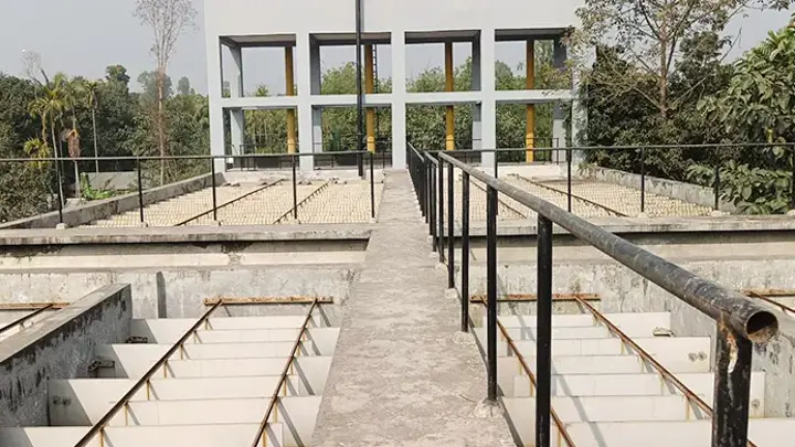 ঠিকাদারের গাফিলতিতে বন্ধ সুন্দরগঞ্জ পৌর পানি শোধনাগার
