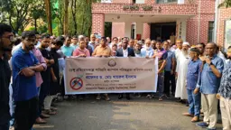 শাবিপ্রবিতে ডেঙ্গু প্রতিরোধে পরিচ্ছন্নতা অভিযান