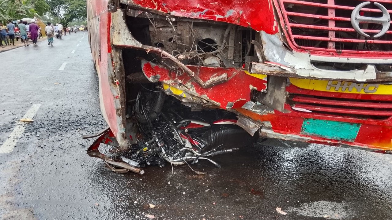 সৈয়দপুরে বাসের ধাক্কায় দুই ইটভাটা শ্রমিক নিহত