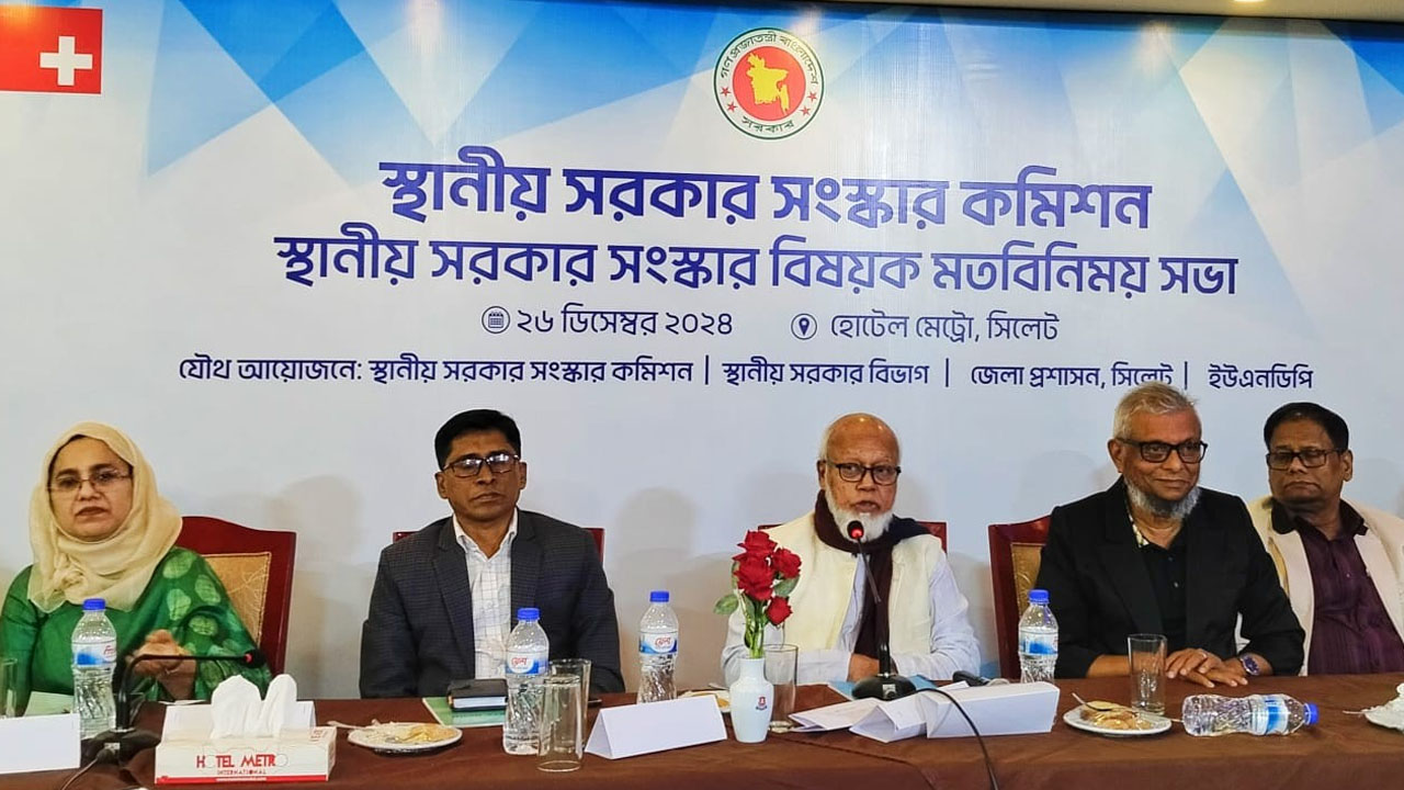 জীবন বিলিয়ে দেয়া তরুণদের স্বপ্ন বাস্তবায়ন করতে হবে