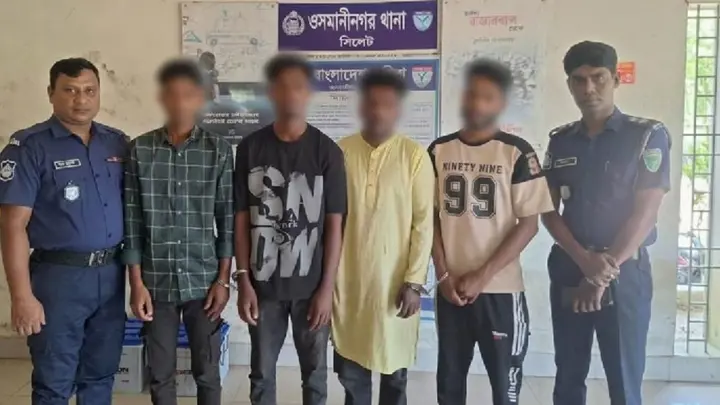 সিলেটে মশাল মিছিলের প্রস্তুতিকালে নিষিদ্ধ ছাত্রলীগের ৭ সদস্য গ্রেপ্তার