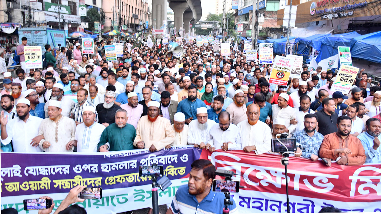 অবিলম্বে স্বরাষ্ট্র উপদেষ্টাকে প্রত্যাহার করতে হবে: ডা. তাহের