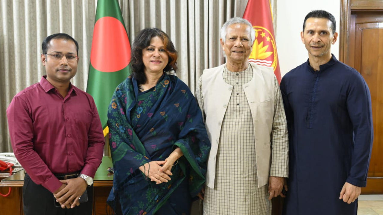 প্রধান উপদেষ্টার সঙ্গে তাজউদ্দিন পরিবারের সাক্ষাৎ