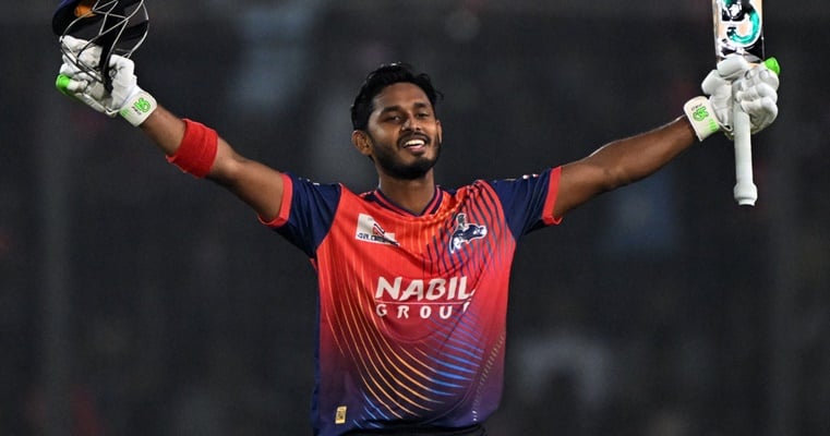 শিরোপা জিততে ১৭৫ রানের লক্ষ্য পেল চট্টগ্রাম