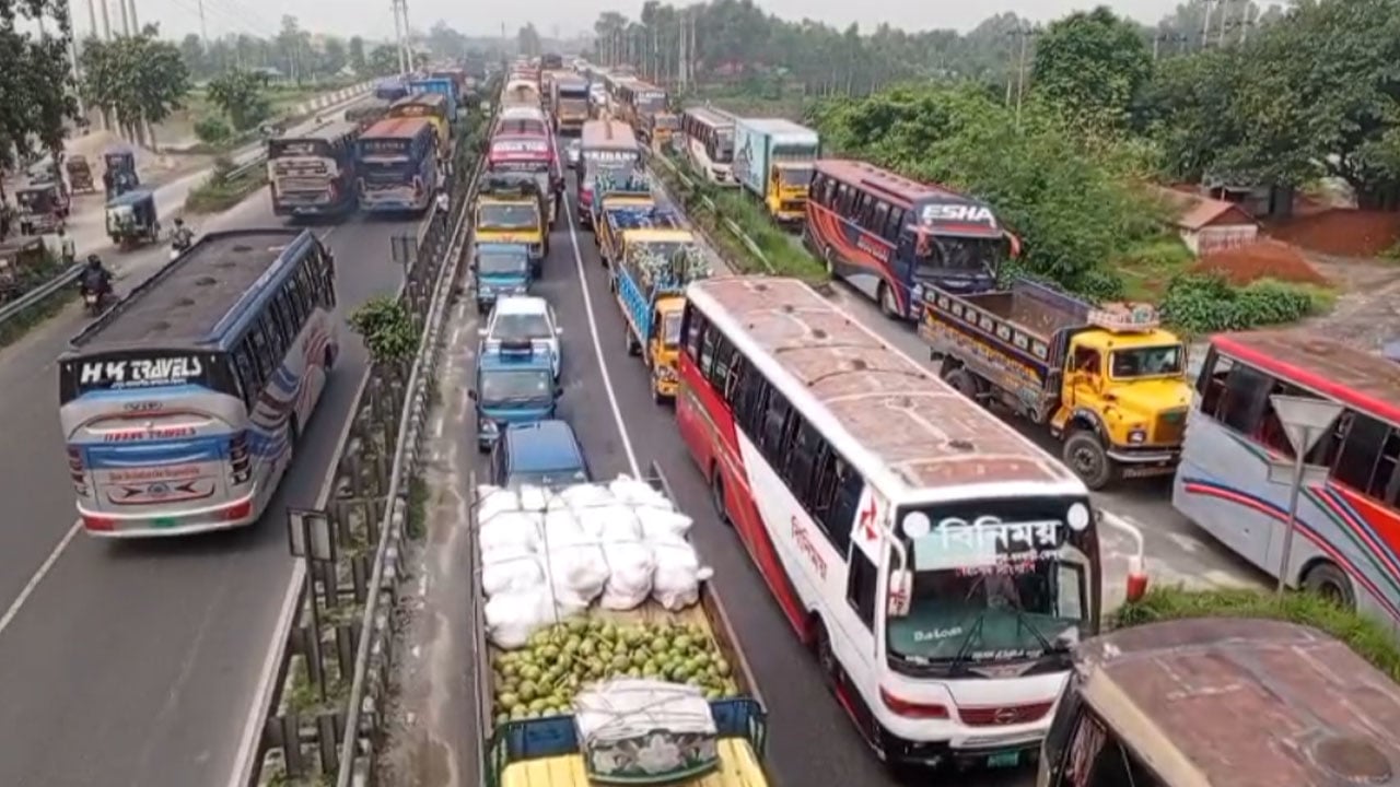 ঢাকা-টাঙ্গাইল মহাসড়কে ১৮ কিলোমিটার যানজট