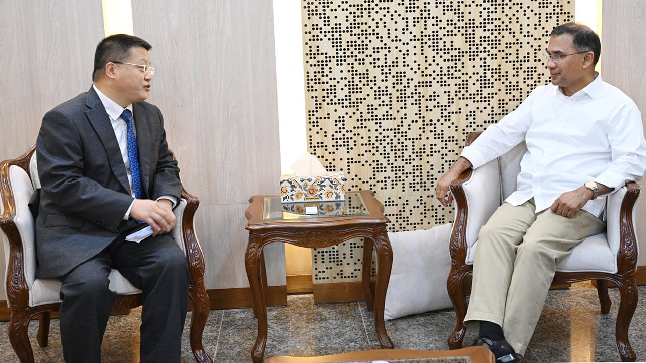 প্রধানমন্ত্রীর সঙ্গে চীনের রাষ্ট্রদূতের সৌজন্য সাক্ষাৎ