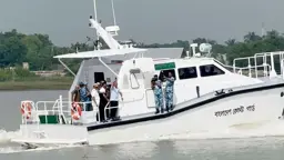 হিরণ পয়েন্ট ও নলিয়ান পরিদর্শন শেষে মোংলা নৌঘাঁটিতে প্রধানমন্ত্রী