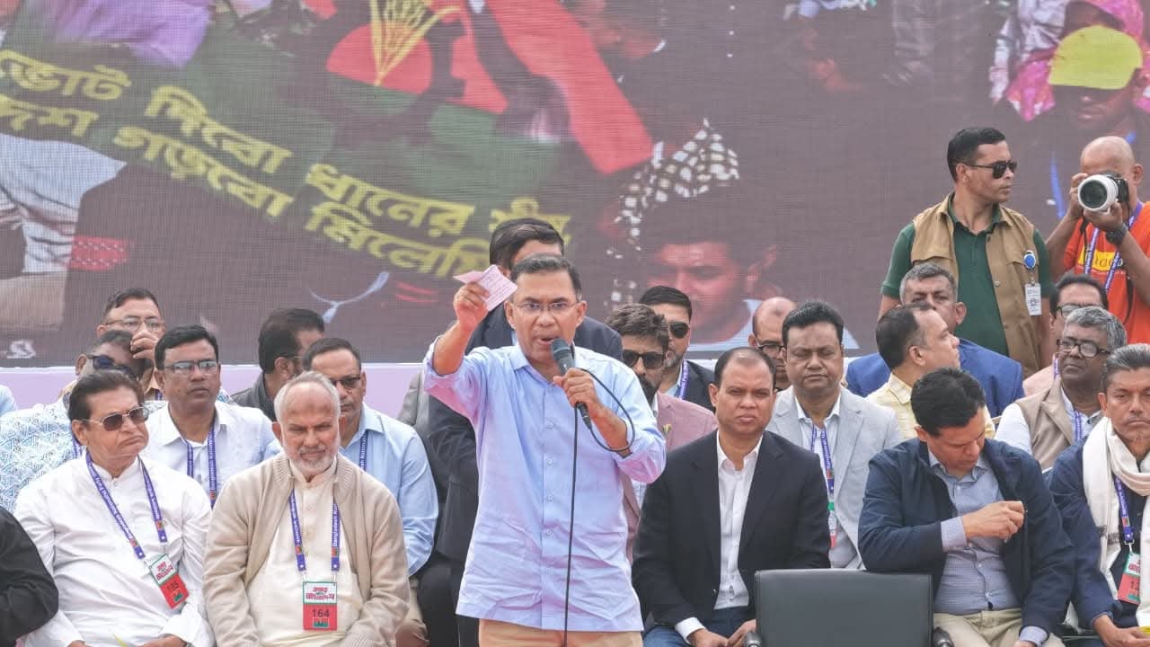 নির্বাচনের আগে অর্ধেক জনগোষ্ঠীকে ঘরবন্দি করতে চায় একটি দল