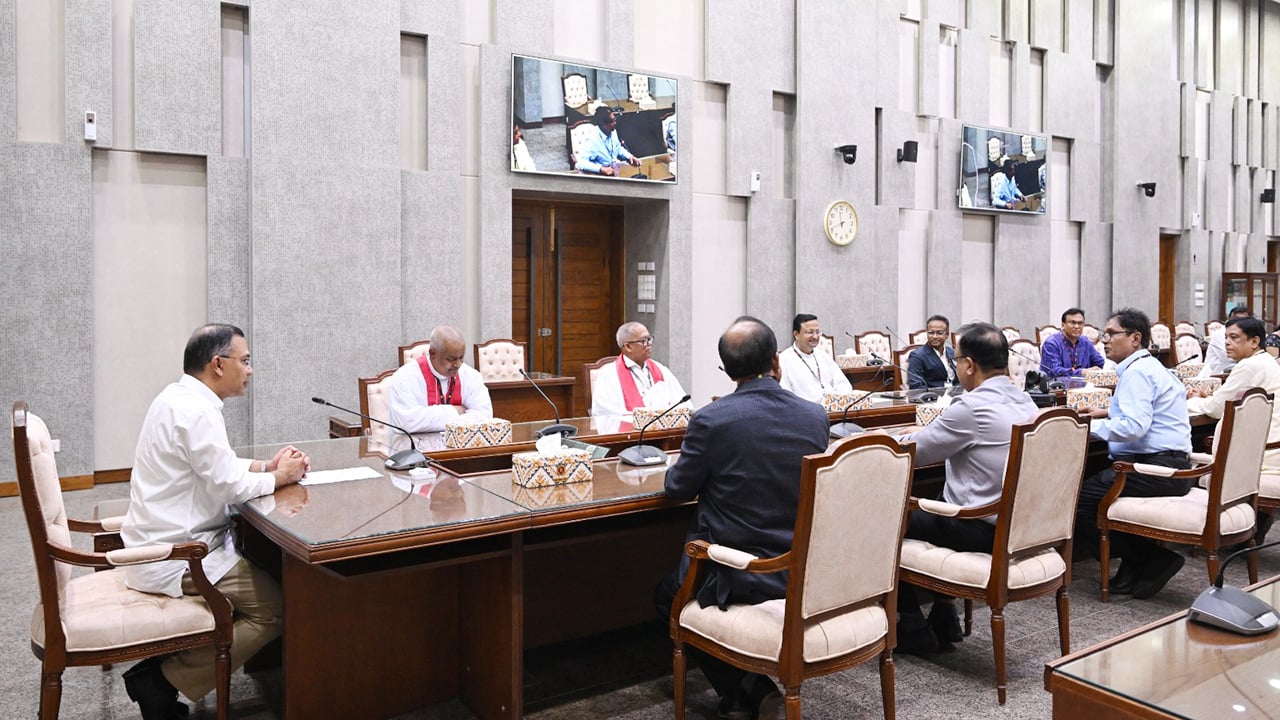 প্রোটেস্ট্যান্ট চার্চের নেতাদের সঙ্গে প্রধানমন্ত্রীর শুভেচ্ছা বিনিময়