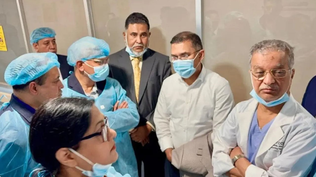 মায়ের খোঁজ নিতে এভারকেয়ারে তারেক রহমান